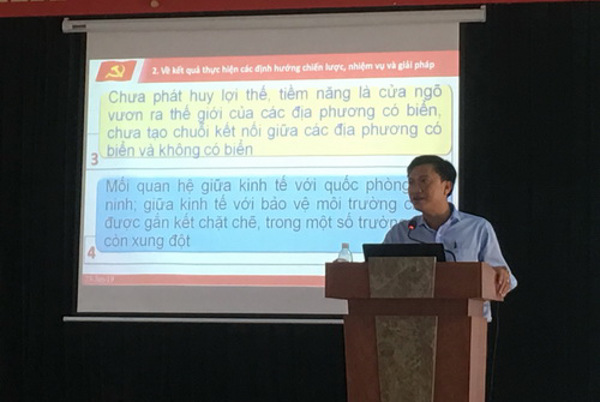 Hội nghị học tập, quán triệt Nghị quyết Trung ương 8 khóa XII và chuyên đề về tư tưởng, đạo đức, phong cách Hồ Chí Minh