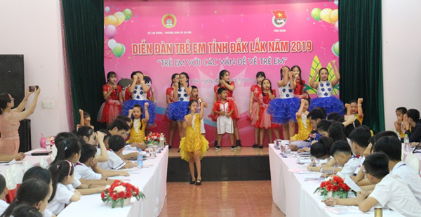 QUAN TÂM CÁC THÔNG ĐIỆP VÀ KIẾN NGHỊ CỦA TRẺ EM TẠI DIỄN ĐÀN TRẺ EM TỈNH ĐẮK LẮK NĂM 2019