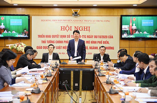 Tiếp tục đổi mới, đa dạng nội dung, hình thức phổ biến, giáo dục pháp luật